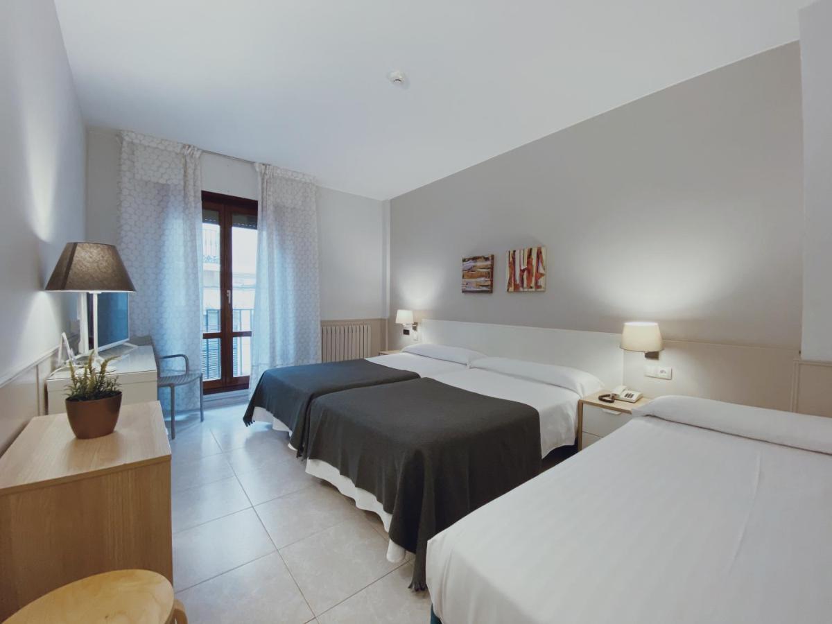 Hotel Rio Arga Сарагоса Екстер'єр фото